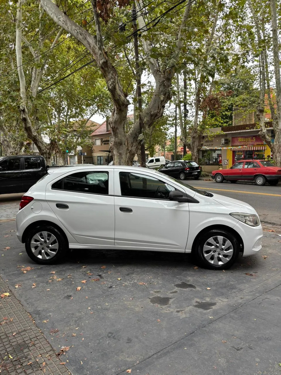 Chevrolet Onix 1.4 Lt Mt 98cv - Imagen 4
