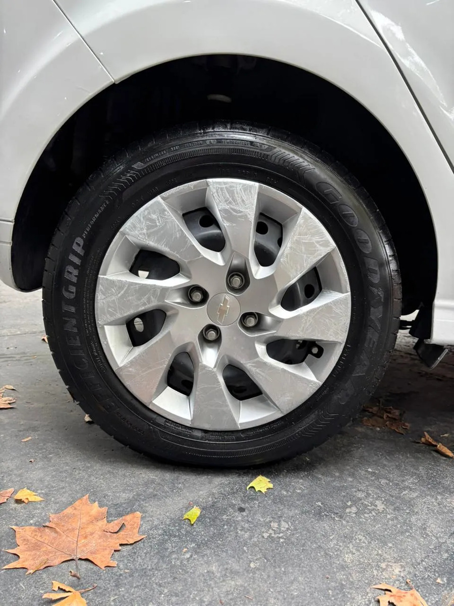 Chevrolet Onix 1.4 Lt Mt 98cv - Imagen 11