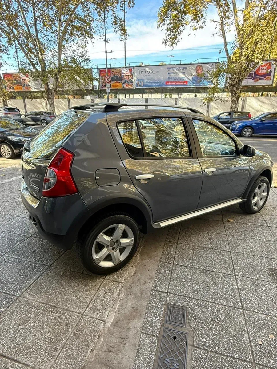 Renault Sandero Stepway 1.6 Confort 105cv - Imagen 5