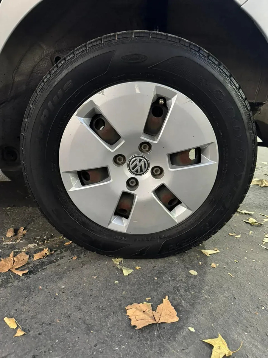 Volkswagen Up! 1.0 Move Up! 75cv - Imagen 25
